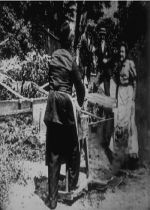 Le rémouleur et lassiette au noir