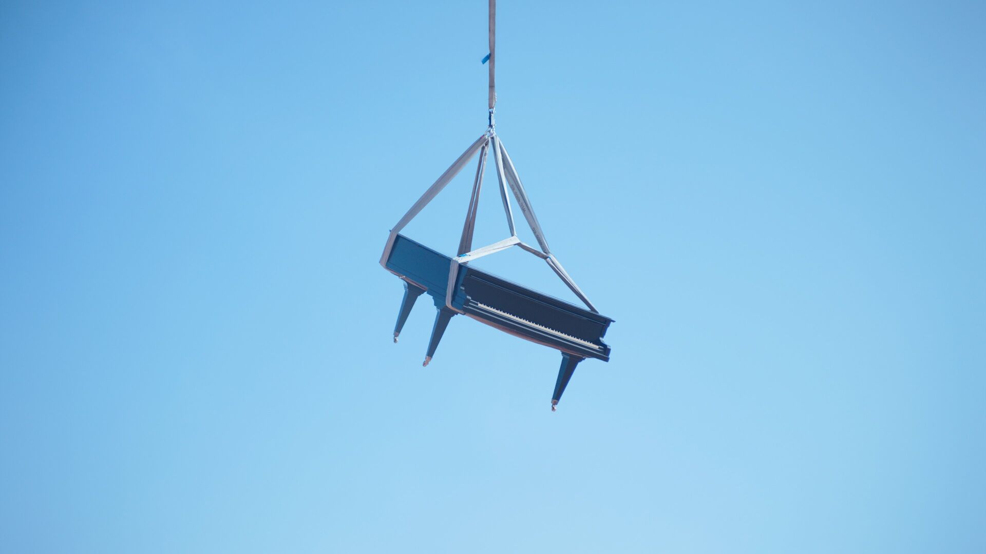 The Piano Accident (L'Accident de piano)