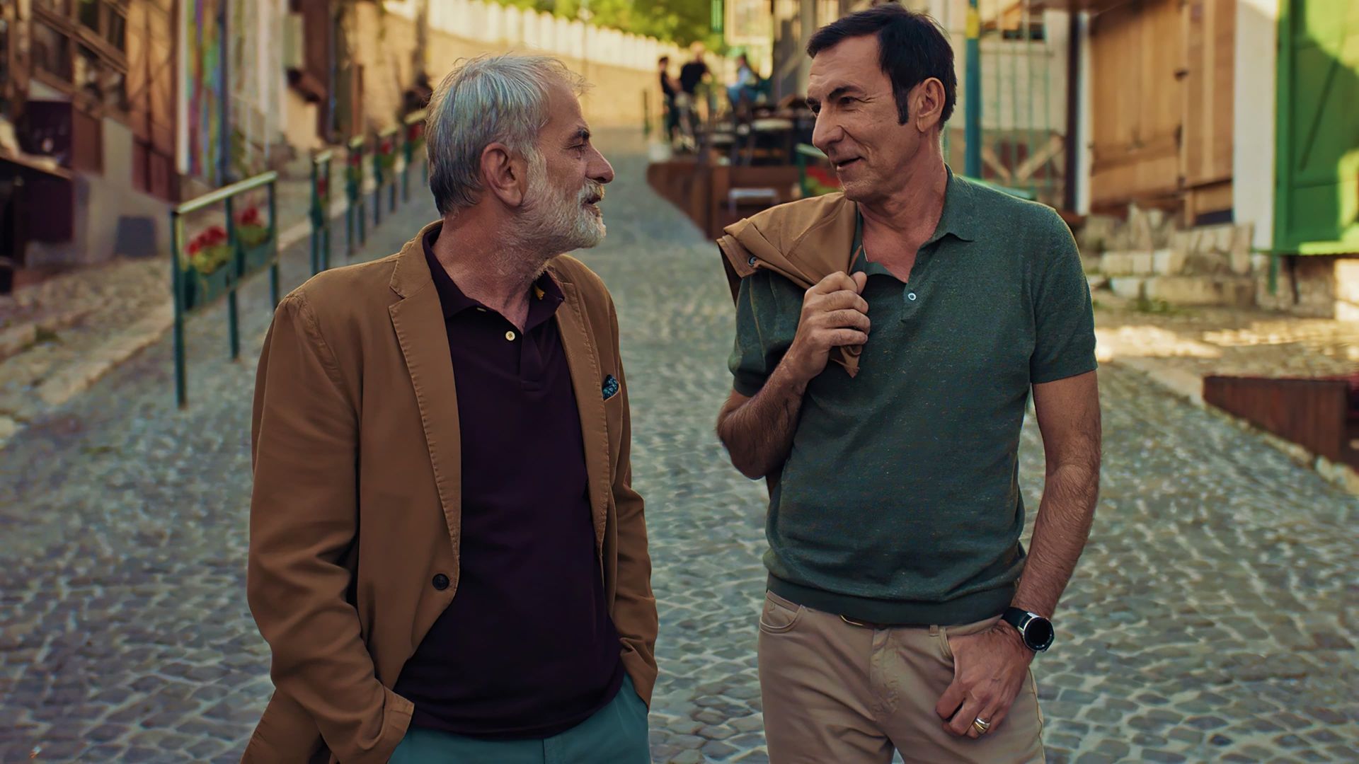 Not So Friendly Neighborhood Affair ( Deset u pola)