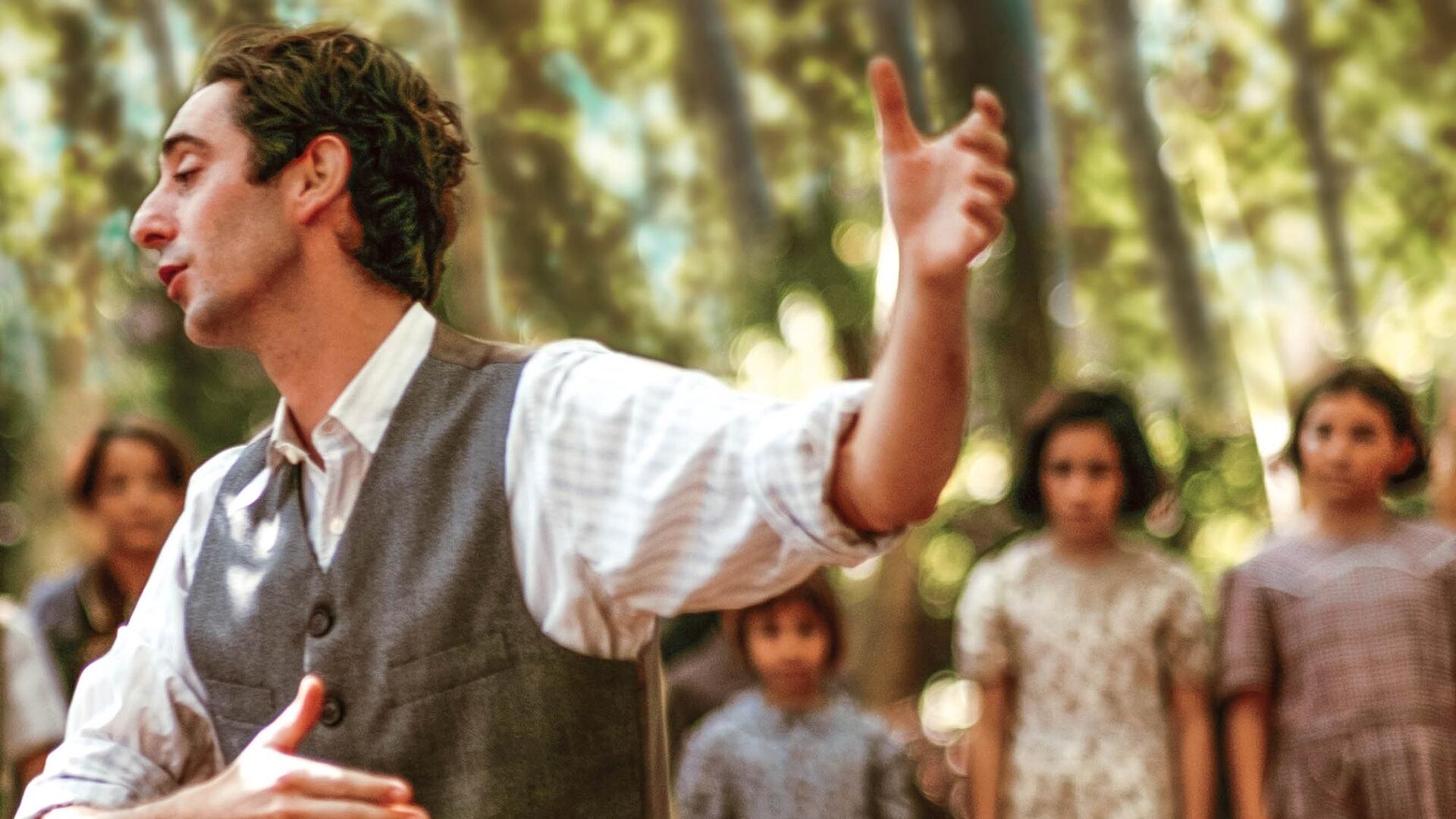 The Teacher Who Promised the Sea (El maestro que prometió el mar)