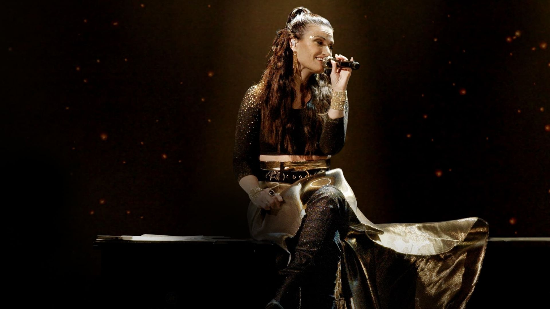 Idina Menzel: Which Way to the Stage?