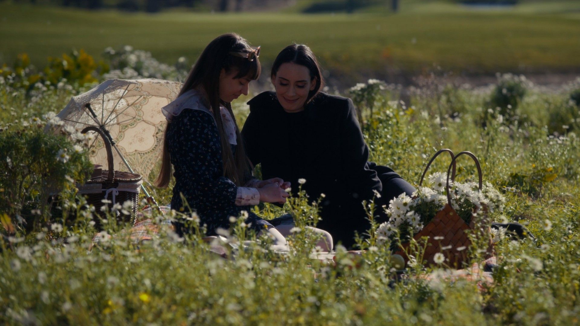 Biz Kimden Kaciyorduk Anne? (Who Were We Running From?)