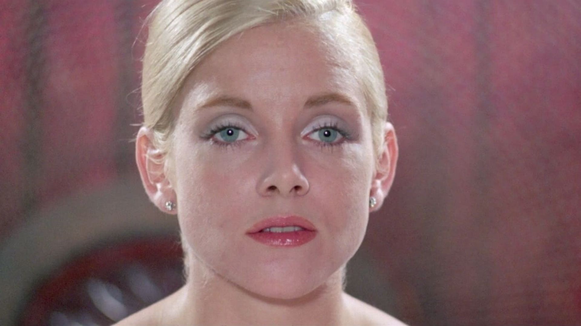 Murder in a Blue World (Una gota de sangre para morir amando)