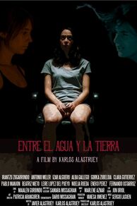 Between Earth and Water (Entre el agua y la tierra) (2023)