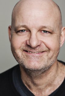 برنده 4 جایزه.