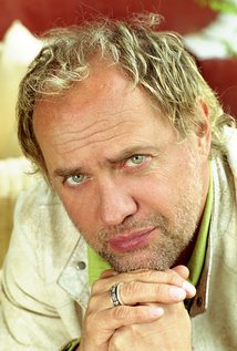 برنده 7 جایزه و نامزد دریافت 3 جایزه دیگر.