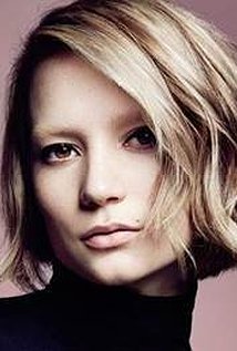 برنده 6 جایزه و نامزد دریافت 39 جایزه دیگر.