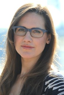 نامزد دریافت 2 جایزه.