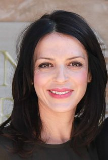 نامزد دریافت 2 جایزه.