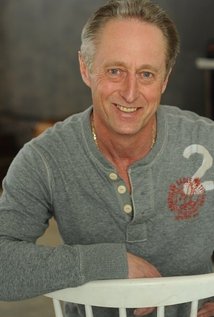 برنده 2 جایزه و نامزد دریافت 2 جایزه دیگر.