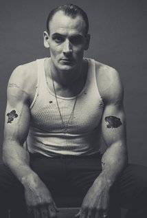 نامزد دریافت 3 جایزه.