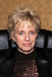 نامزد دریافت 2 جایزه.