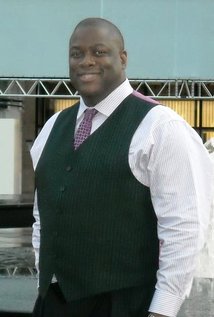 برنده 4 جایزه.