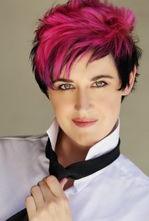 نامزد دریافت 2 جایزه.