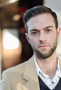 نامزد دریافت 2 جایزه.