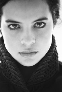 نامزد دریافت 3 جایزه.