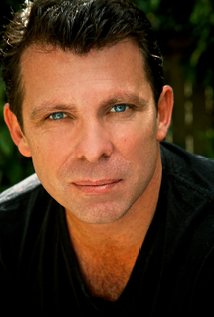 برنده 2 جایزه و نامزد دریافت 10 جایزه دیگر.