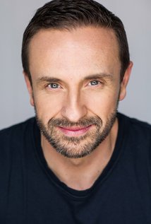 نامزد دریافت 2 جایزه.