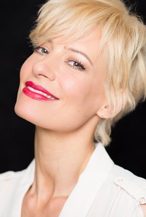 نامزد دریافت 2 جایزه.