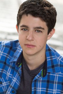 نامزد دریافت 2 جایزه.