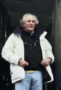 نامزد دریافت 2 جایزه.