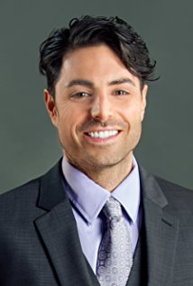 برنده 4 جایزه.