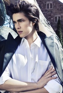 برنده 4 جایزه و نامزد دریافت 1 جایزه دیگر.