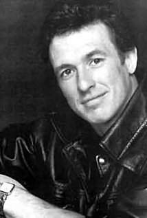 نامزد دریافت 2 جایزه.