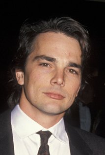 برنده 5 جایزه.