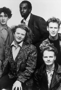 برنده 1 جایزه و نامزد دریافت 1 جایزه دیگر.