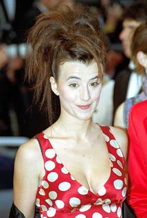 برنده 1 جایزه و نامزد دریافت 1 جایزه دیگر.