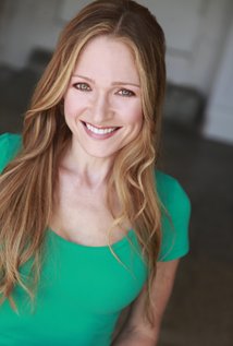 نامزد دریافت 2 جایزه.