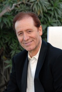 برنده 1 جایزه.