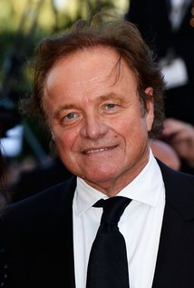 برنده 1 جایزه.