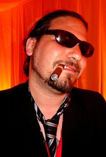 برنده 2 جایزه.