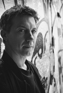 برنده 1 جایزه و نامزد دریافت 1 جایزه دیگر.