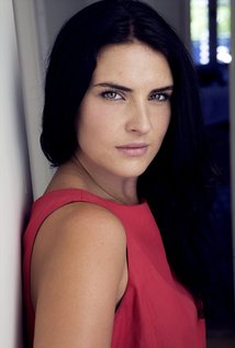 نامزد دریافت 3 جایزه.