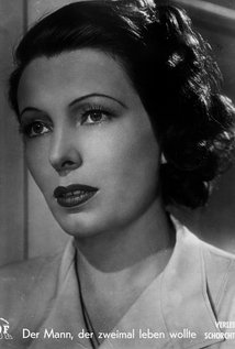 برنده 1 جایزه و نامزد دریافت 1 جایزه دیگر.