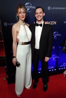 برنده 1 جایزه.