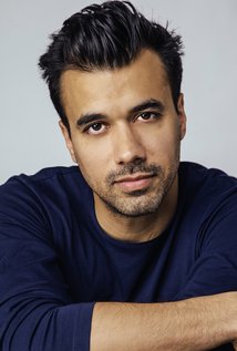 نامزد دریافت 3 جایزه.