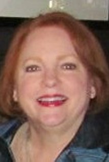 برنده 12 جایزه.