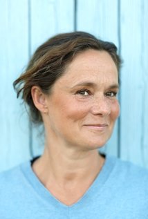 برنده 18 جایزه و نامزد دریافت 16 جایزه دیگر.