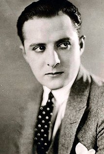 برنده 2 جایزه.