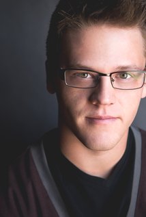 نامزد دریافت 2 جایزه.