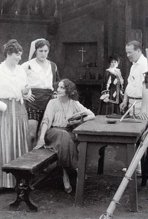 برنده 1 جایزه و نامزد دریافت 1 جایزه دیگر.