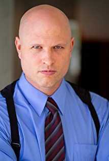 برنده 4 جایزه.