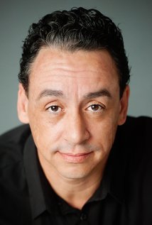 نامزد دریافت 2 جایزه.