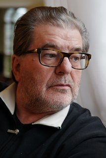 برنده 3 جایزه و نامزد دریافت 5 جایزه دیگر.