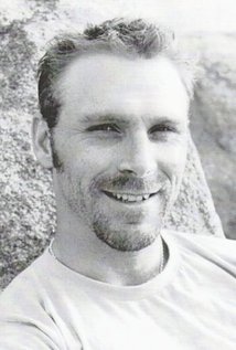 نامزد دریافت 2 جایزه.