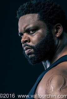 نامزد دریافت 3 جایزه.